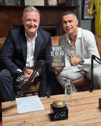 乐鱼官方-预订第3次专访？摩根爆粗挺C罗罢赛：他改变沙特足球却遭不公对待