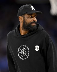 弗拉格谈主场11连败：在这期间欧文在心态层面帮了我很多